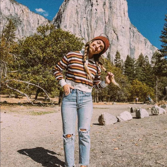 GRANOLA GIRL MYSTERY BOX - Picture 8 of 9